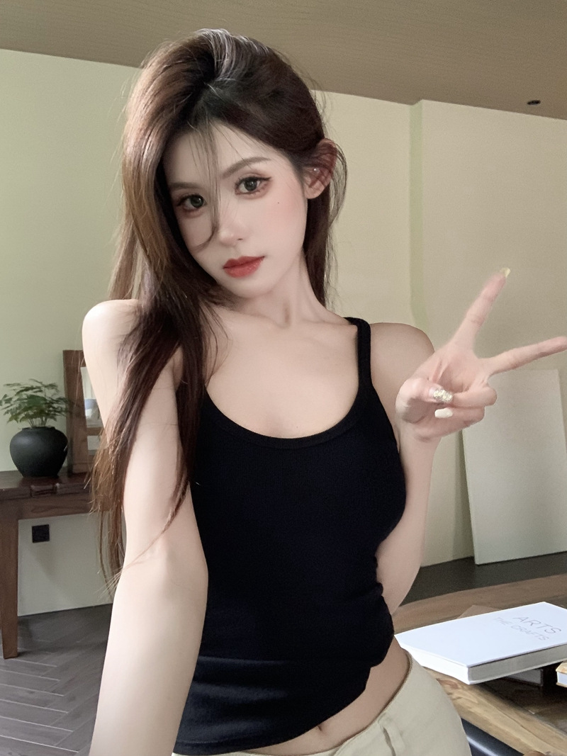 Picture of Spice Girls Sleeveless Waistcoat Short Outer Wear American White Design Sense Top Sling Inner Black Summer Women