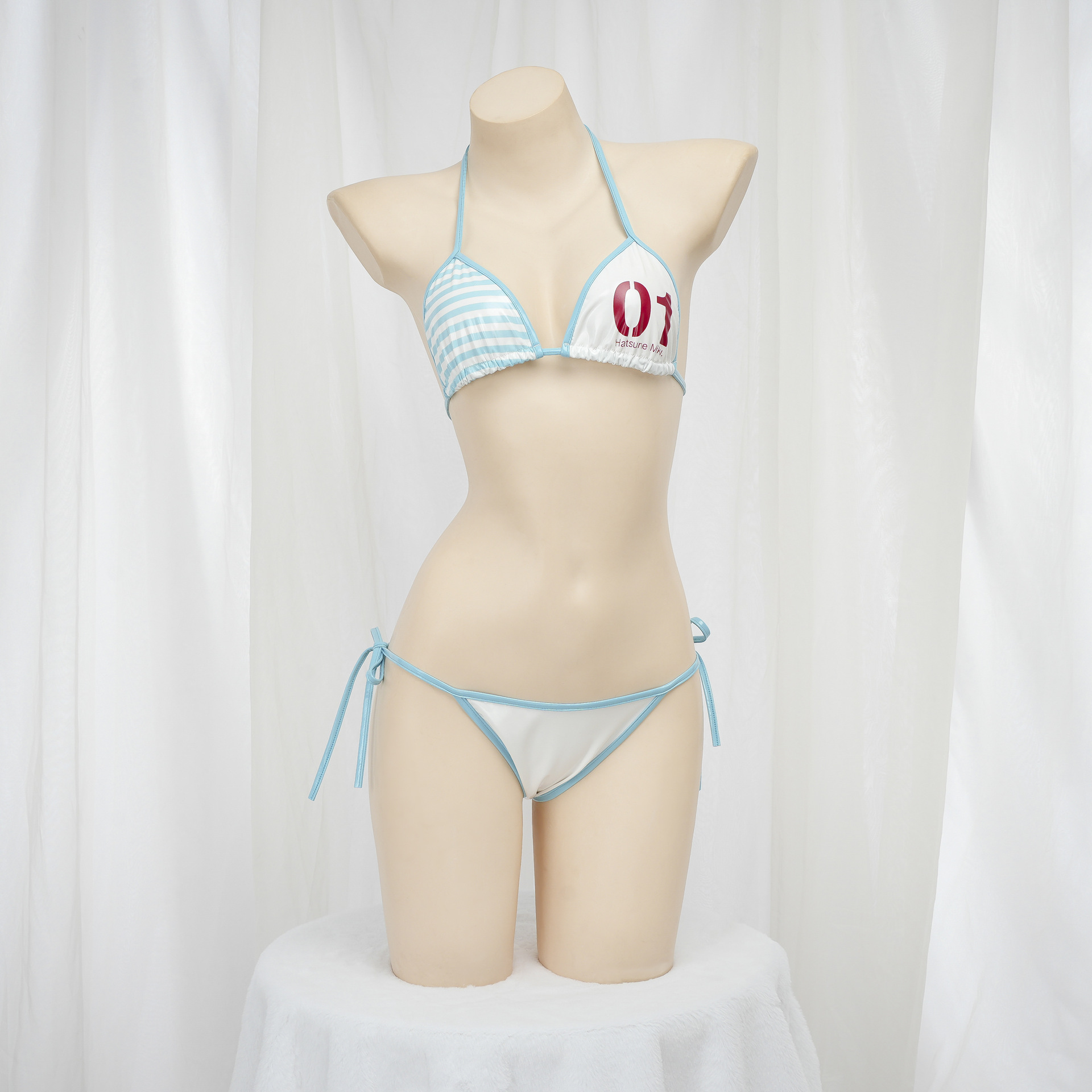 Interesting three-point patent leather bikini secondary role-playing initial tone blue and white striped mini underwear 134-C