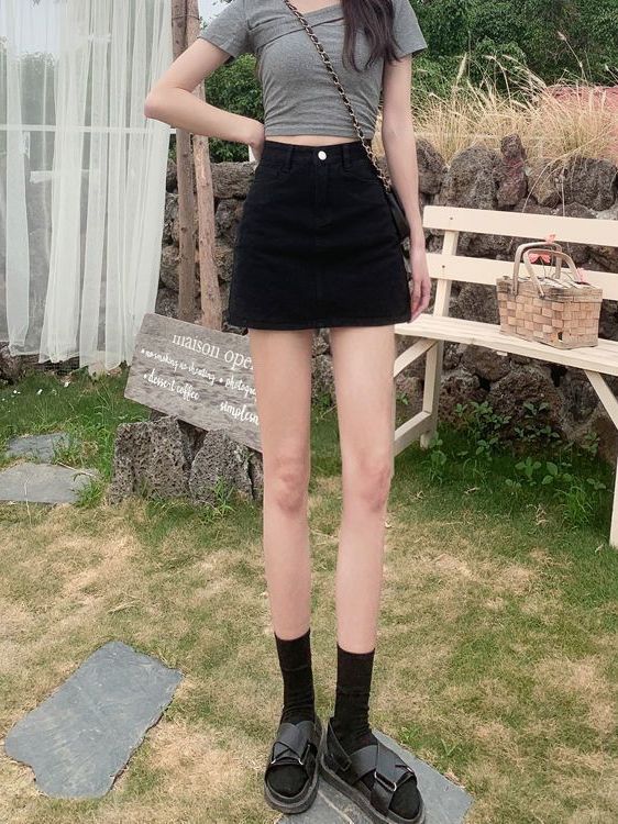 Black Denim short skirt for women 2023 new summer high waist slimming A- line skirt anti-exposure sheath skirt ins
