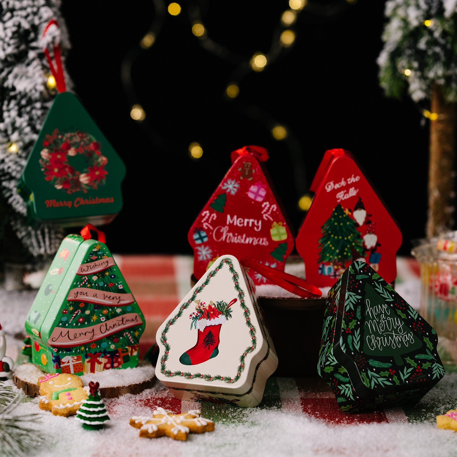 New Christmas Decorations Polygonal Cartoon Print Tinplate Box Christmas Season Kidsren's Satchel Gift Box