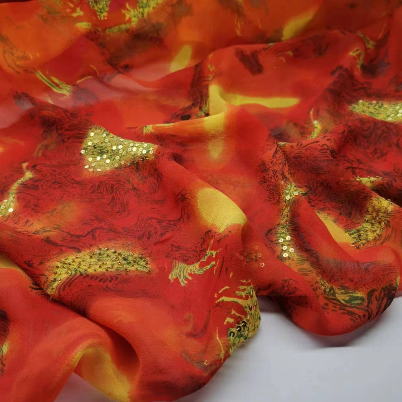 Picture of Special Price Handmade Beaded Silk Qiaoji Embroidered Sequin Fabric 9 Mm 100 Mulberry Silk Breathable Dress Turban