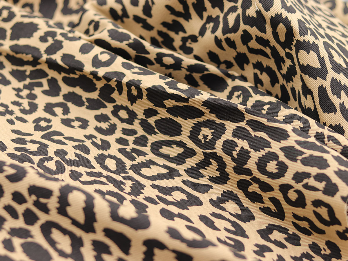 Picture of Animal Print Leopard Print Fabric Pure Cotton Twill Fabric DIY Handmade Clothing Fabric for Making Clothes, Pants, Skirts, Bags