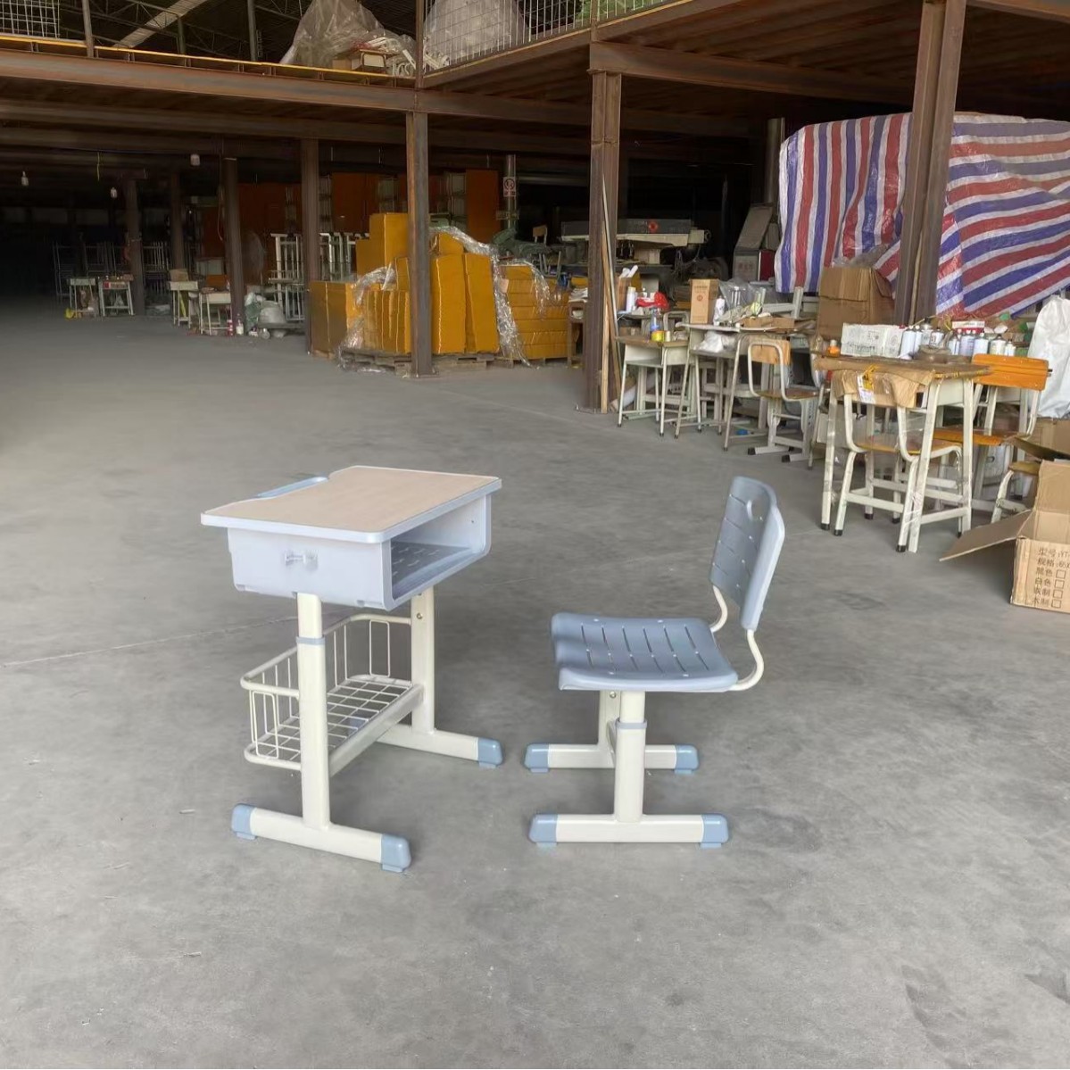 Z&School Classroom Desk and Chair Training Tutoring Class Lifting Desk Children's Desk and Chair Set