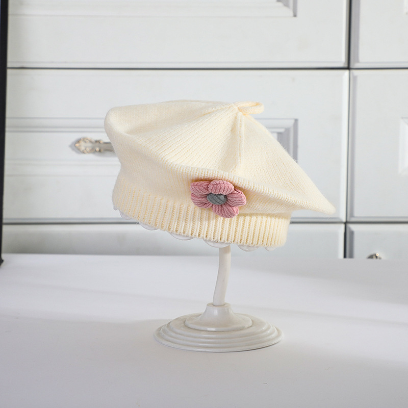 Picture of Baby Hat Autumn and Winter Women's Baby Cute Flower Beret Children's Wool Hat Girls' Knitted Painter Hat Trendy