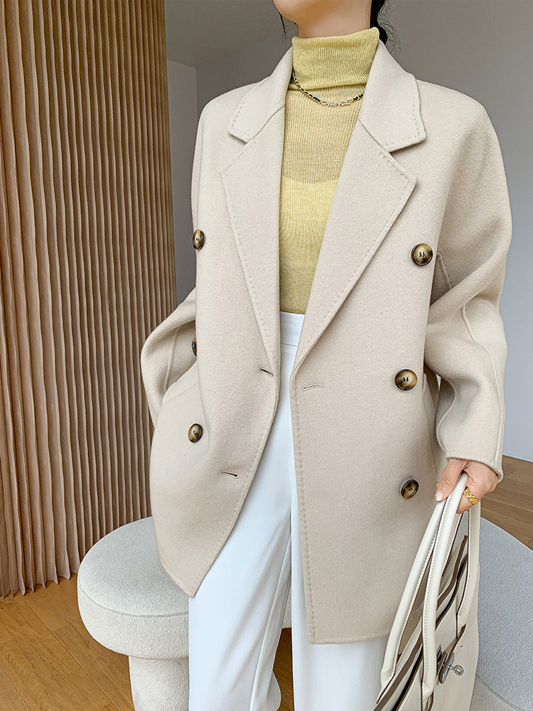 Picture of Woolen Coat, Business Casual, Simple and Versatile, with a Suit Collar, Short Solid Color Wool Autumn and Winter Women's Coat, Thickened Wool