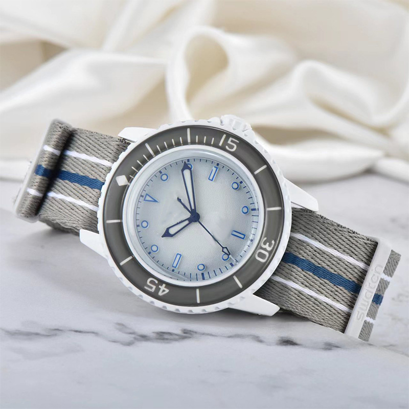 Picture of 2025 New Fashion Sports Ceramic Back Transparent Bottom Baojia Customized Quartz Watch Manufacturer Wholesale