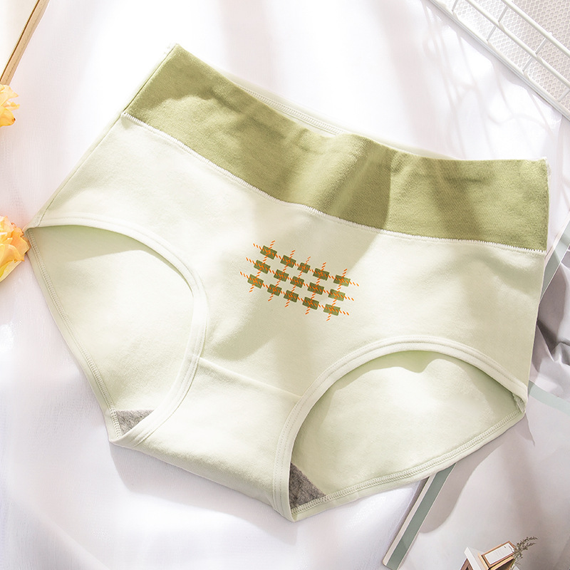 Picture of Japanese Style Women's Pure Cotton Printed Large Size 7A Seamless Antibacterial Tummy Control Cute Girl Triangle Student Panties