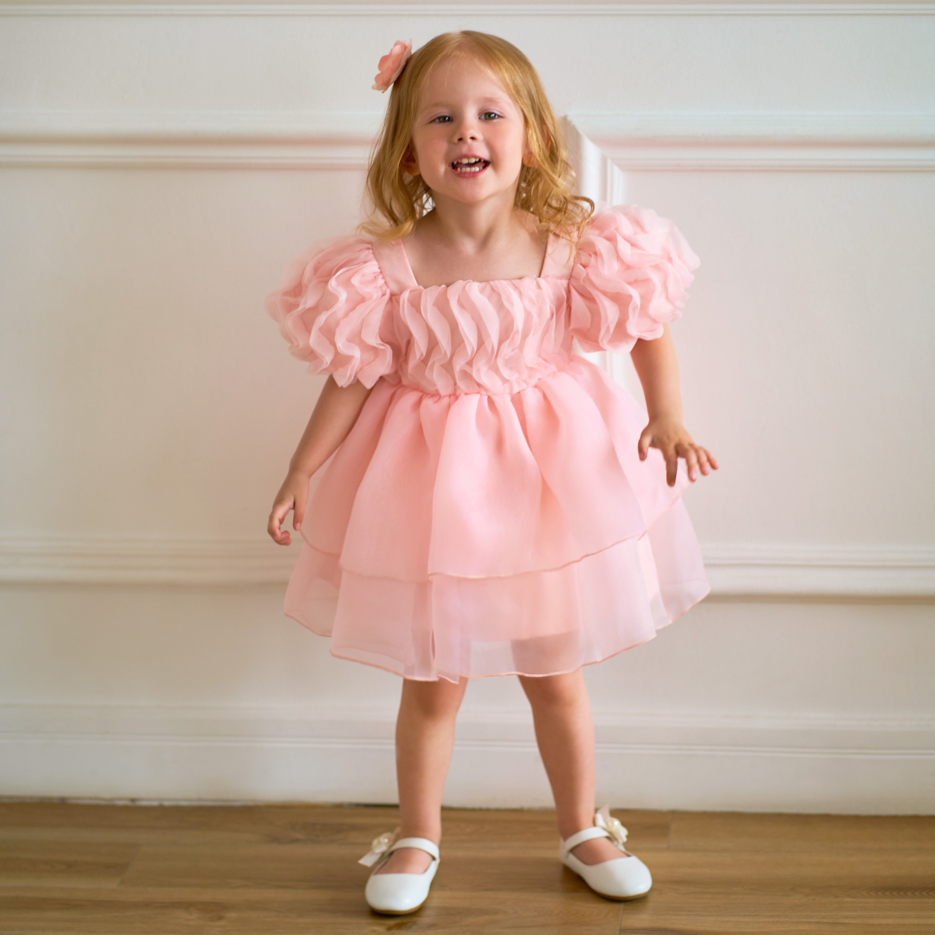 Picture of Ins Children's Wear Girl's dress Western Style Party Princess Dress Dress One-year-old Puff Dress Bubble Sleeve Soft Veil Dress