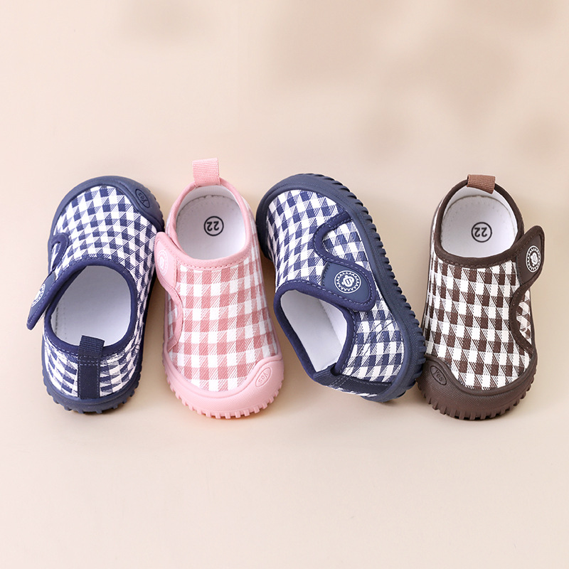 Baby Kindergarten Indoor Shoes Children's Kindergarten Shoes Soft Sole Boys' and Girls' Home Floor Shoes Cloth Noodles Spring and Autumn