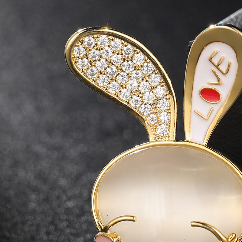Picture of Qianyu silver cartoon cute animal small collar pin copper zircon anti-exposure Buckle bunny brooch one-piece delivery