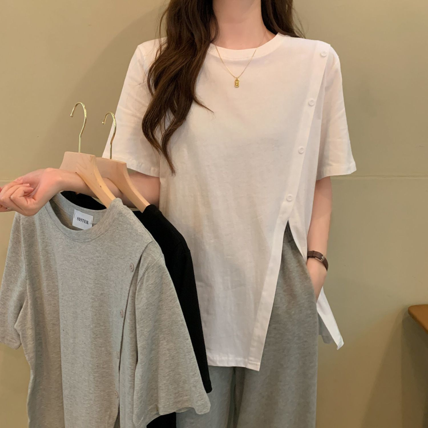 Plus Size Style Short-Sleeved T-Shirt for Women Summer New Loose and Versatile Diagonal Button Slit Top for Fat mm Slimming Look Mid-Length Ins