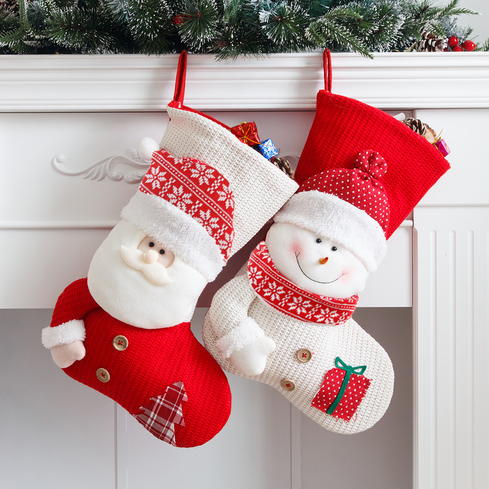 Yihang large red and white knitted Christmas socks elderly snowman dress up candy bag gift bag Christmas socks gift bag