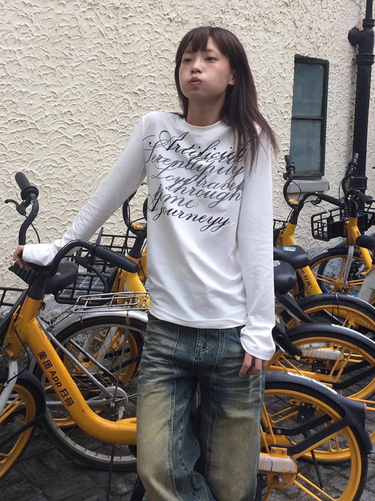 Picture of Spring and Autumn New Shoulder Crewneck Long-sleeved T-shirt Letter Printed Slim-fit Slimming Spice Girl Bottoming Top