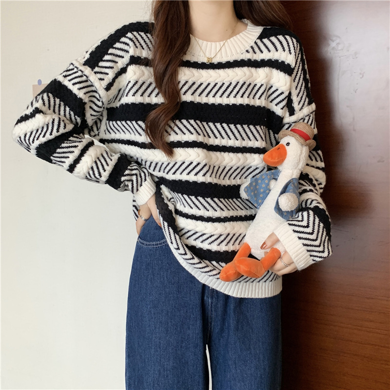 Picture of Autumn and Winter New Niche Retro Japanese Style Lazy Loose Base Top Women's Thickened Red Striped Sweater Women's Clothing