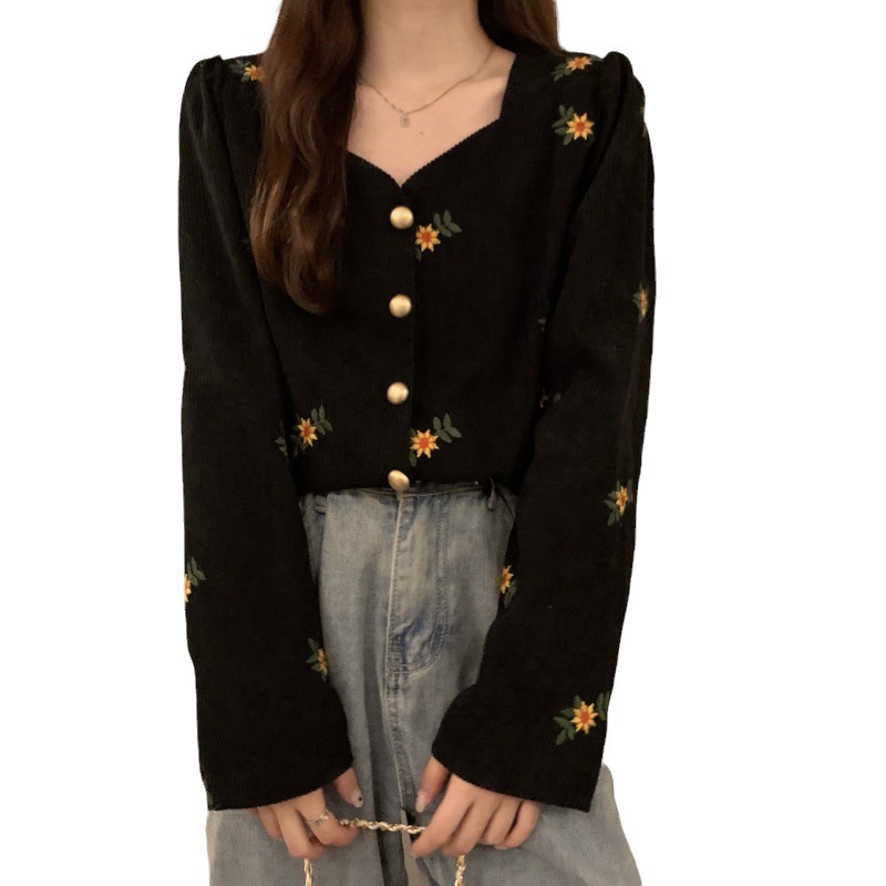 Picture of chubby girl autumn and winter plus size retro short corduroy shirt bubble sleeve western style loose long sleeve embroidered cardigan top