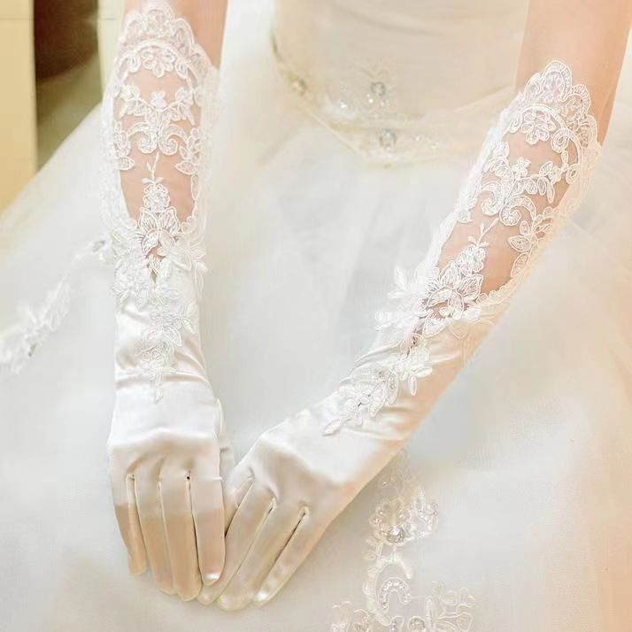 Luxury long lace hollow sequined embroidered wedding gloves cross-border foreign trade bag finger white dress wedding accessories