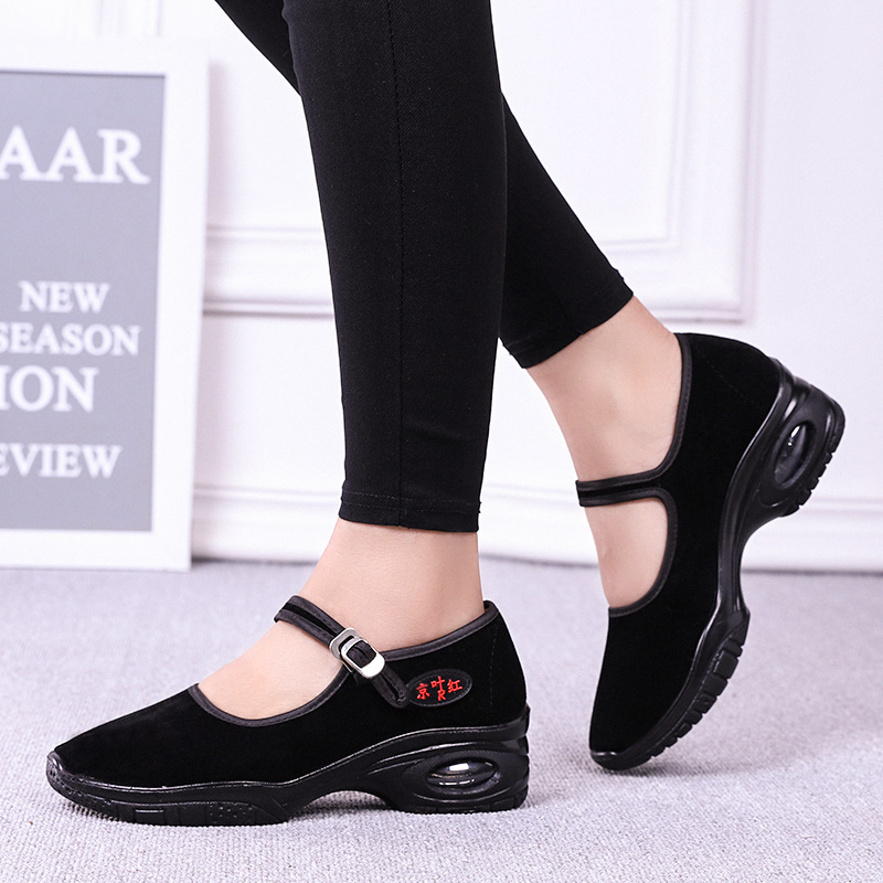 Old Beijing Cloth Shoes for Women, Spring Square Dance Shoes with Air Cushion Soft Soles, Breathable and Shock-Absorbing Black Dance Shoes for Women