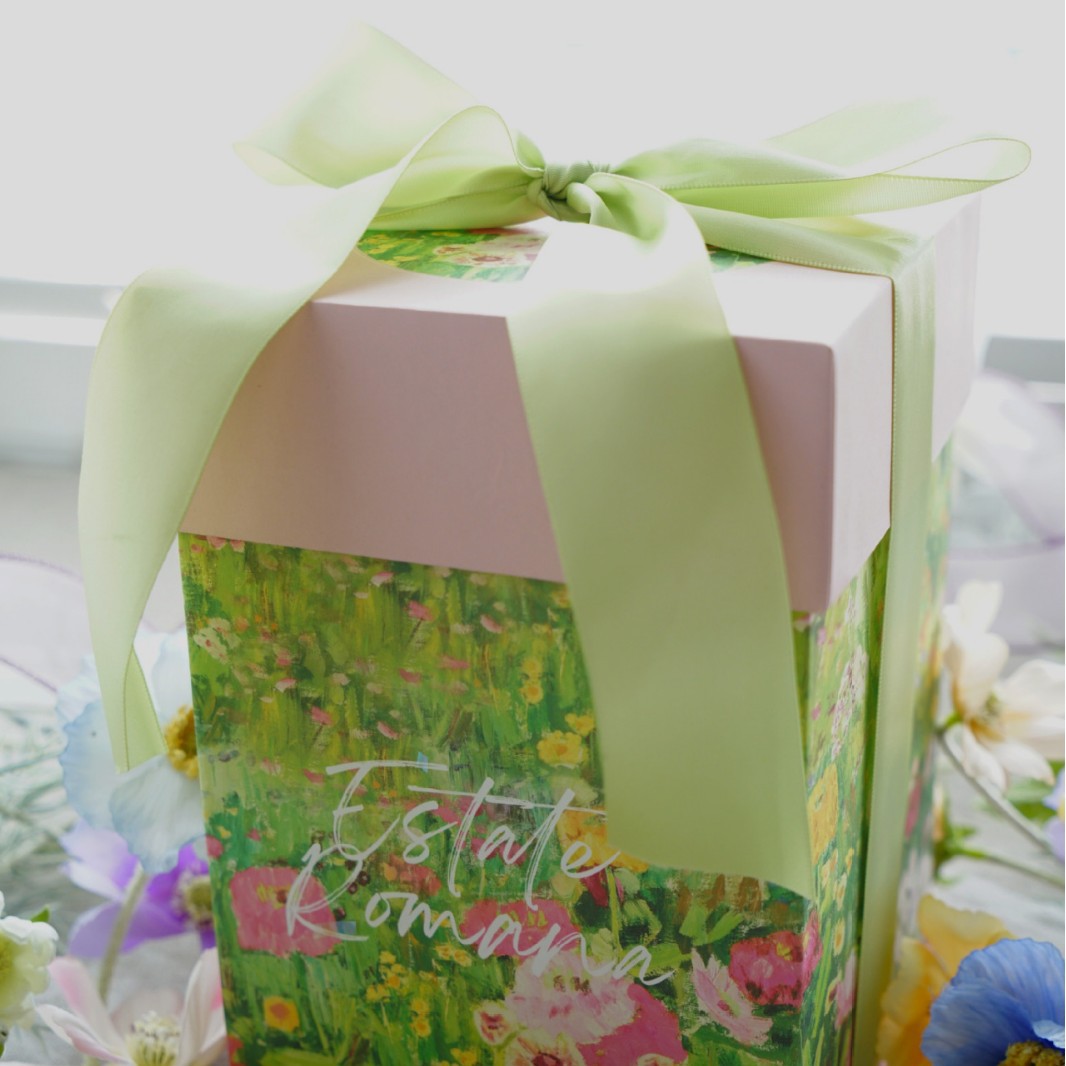 Find light luxury companion gift empty box bridesmaid gift box wedding creative butterfly companion gift box wholesale