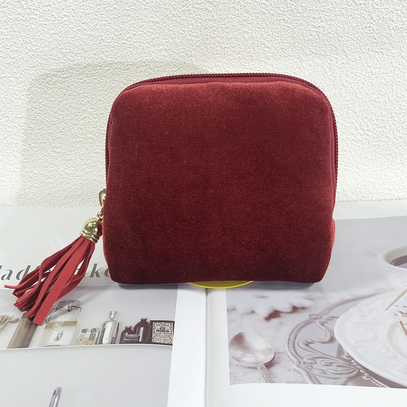 Picture of Light Luxury Jewelry Storage Bag Tassel Zipper Bag Ring Pendant Bracelet Bracelet Jewelry Bag Portable Jewelry Storage Bag