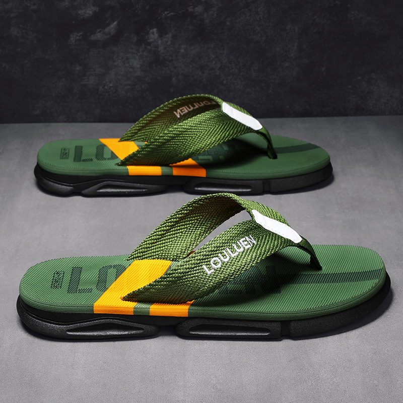 Picture of 2025 summer men's flip-flops men's high-end anti-slip slippers men's rubber casual sandals for foreign trade
