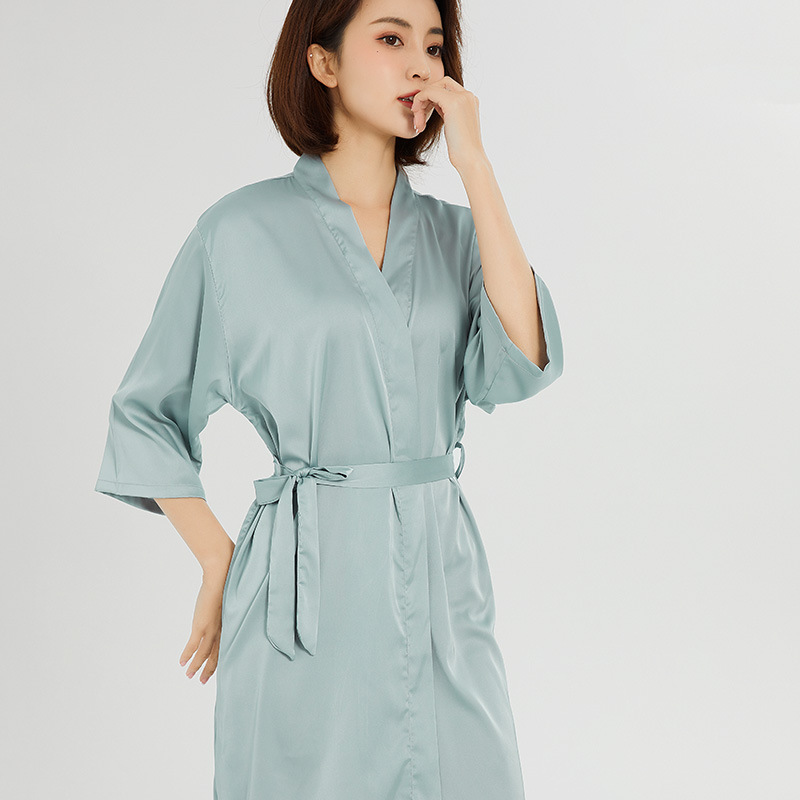 Picture of bride Gown morning Gown Lady nightgown wedding makeup bridesmaid group wedding kimono imitation silk satin bathrobe