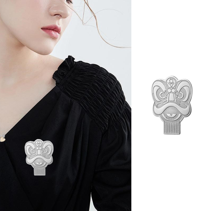 Titanium Steel Brooch for Women, Unique Pin Accessory, New Anti-Exposure Clothing Fastener, 18K Gold