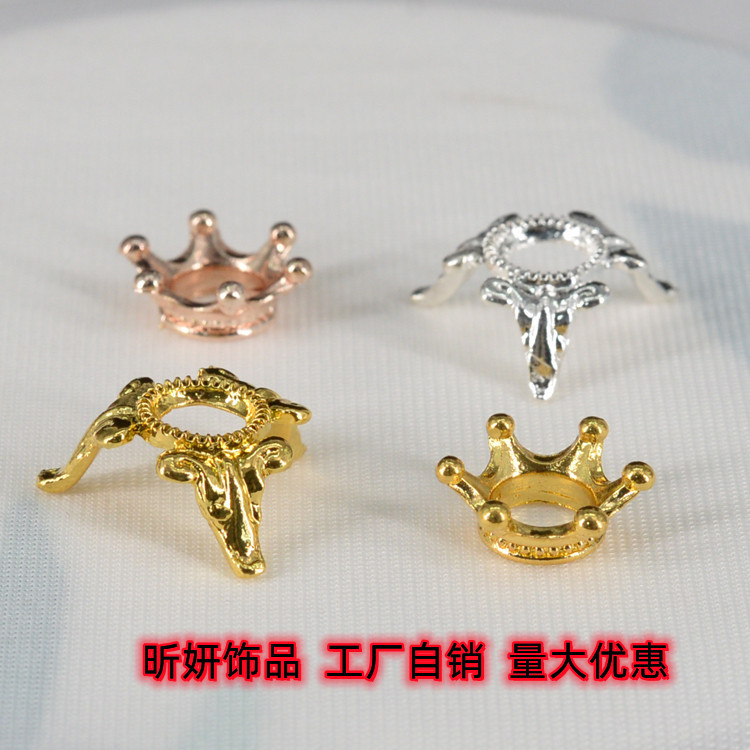 Picture of Violent Bear Head Crown Doll Head Accessories Small Mini Crown Alloy Ornament Crystal Ball Base Display Rack