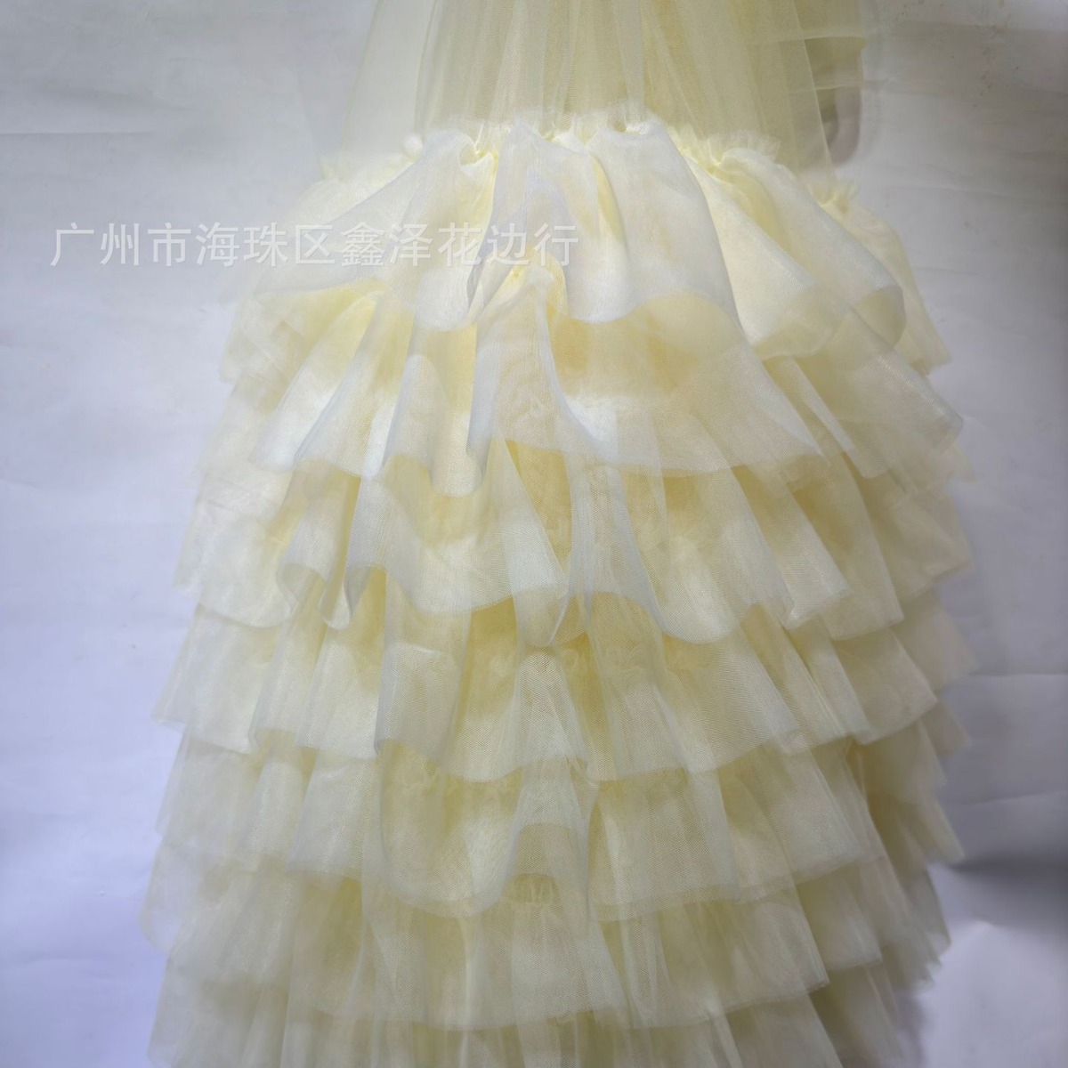 Puffy mesh encryption double wrinkled princess skirt fairy skirt wedding dress lace fabric wholesale