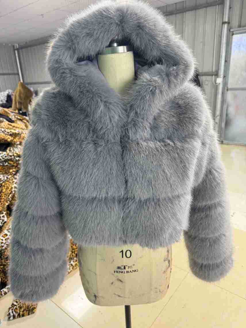 Picture of Imitation fur coat new European and American imitation fur coat factory wholesale Haining short imitation fur coat