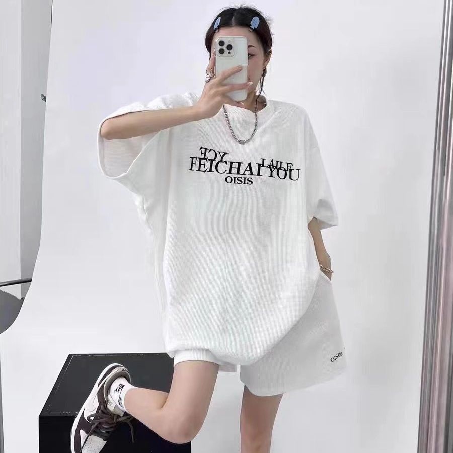 289 # Designed Waffle Embroider Suit for Women 2025 Summer New Casual Sports Loose Shorts Two-Piece Set
