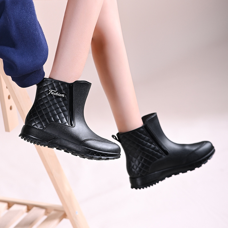 Rain boots women's short tube non-slip waterproof shoes fashion adult Korean style rain boots kitchen work shoes short warm rubber shoes