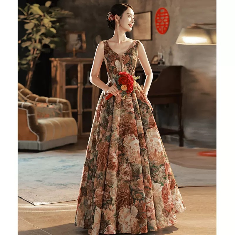 Picture of High-end Evening Dress Women's 2022 New Banquet Elegant Long Flower Wedding Toasting Dress Bride's Engagement Winter
