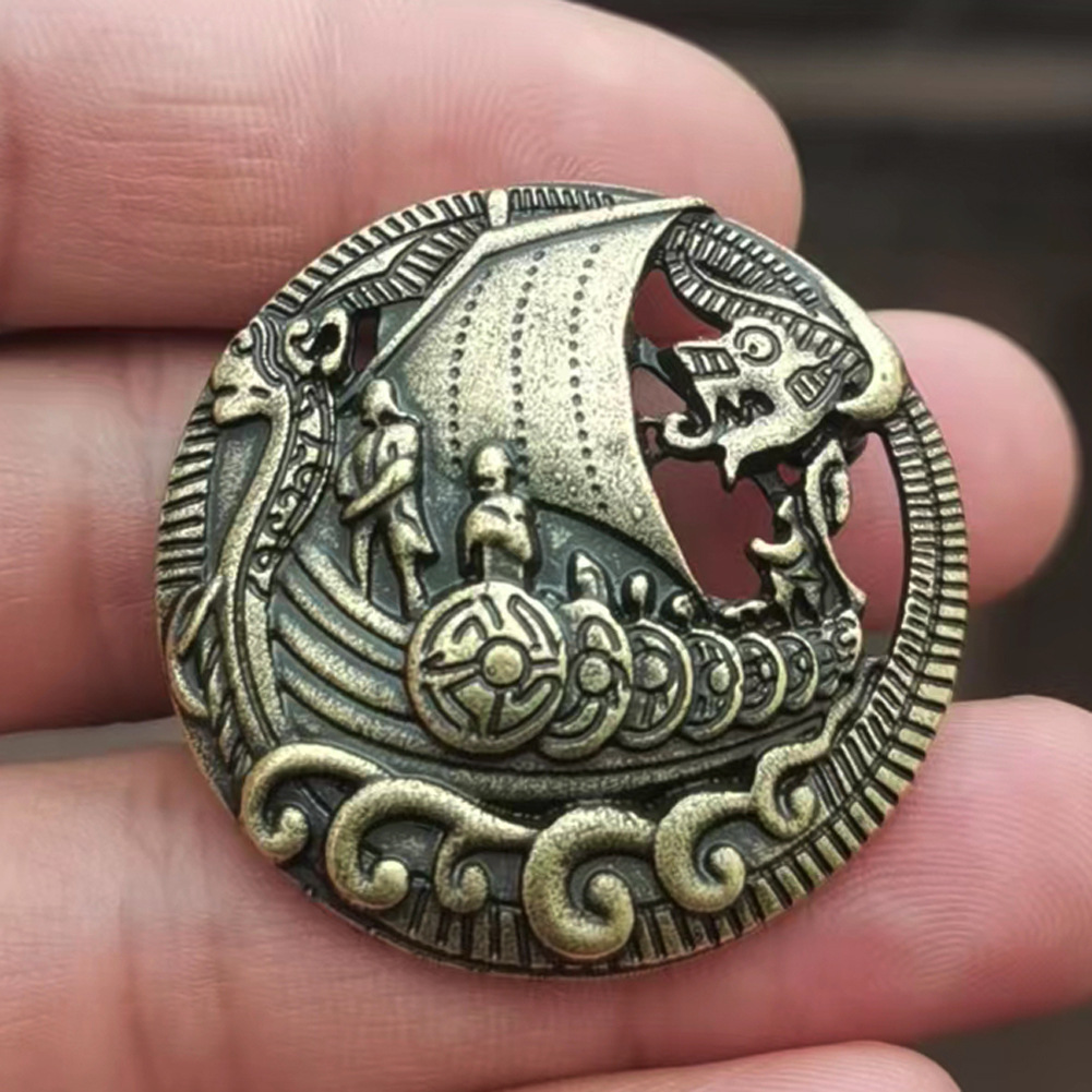 Picture of Cross-border explosions Celtic Viking warship brooch pin retro metal brooch European and American fashion jewelry wholesale