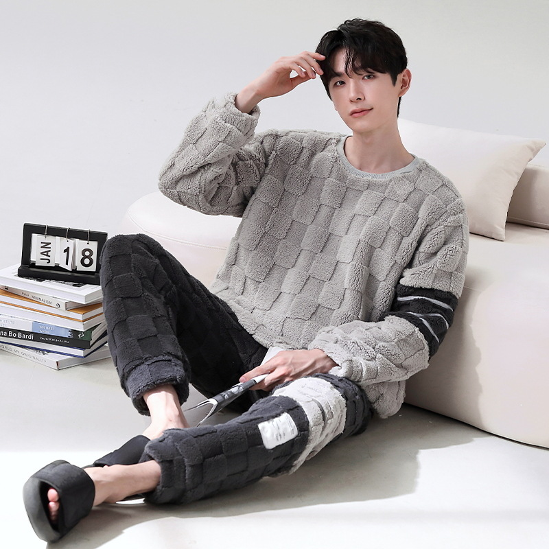 Coral Velvet Men's Pajamas, Men's Winter Fleece-Lined and Thickened for Warmth, 2025 New High-End Gray Loungewear Two-Piece Set