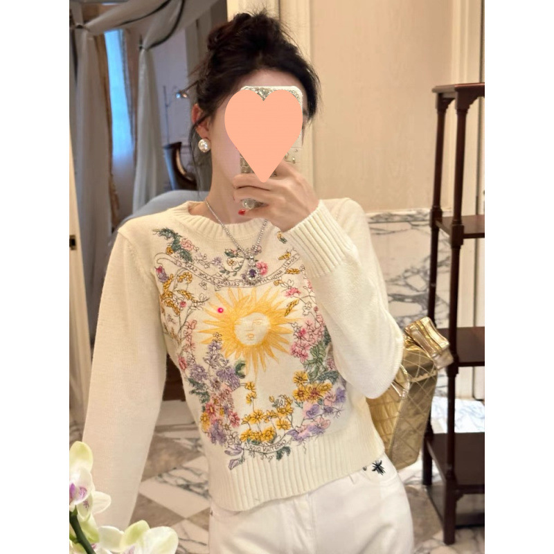 Tianjiao Baby2024 Autumn and Winter Heavy Industry Flower Sun God Flower Embroidered Knitwear Round Neck Long-Sleeved Wool Knitwear