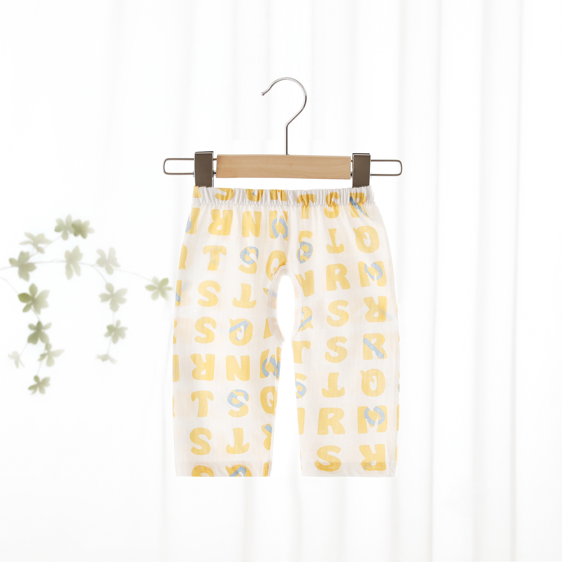 Picture of Baby Anti-Mosquito Pants Summer Thin Pure Cotton Type a Sweat-Absorbent Baby Crotch Pants for Boys and Girls Home Loose Cropped Pants