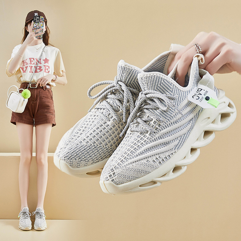 Ins K-Style Women's Fly Woven Shoes 2025 Summer New Student Sports Shoes Breathable Running Casual Heightening H8080