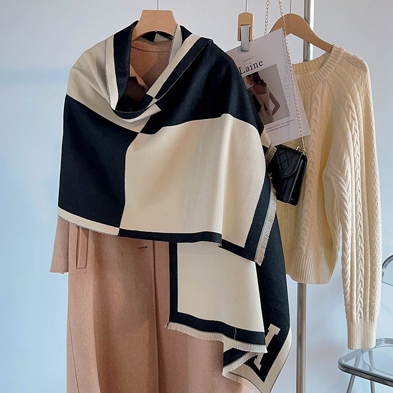 Picture of Imitation cashmere scarf for women, winter gift box, spring/autumn outer layer, thickened warmth, high-end mom qipao shawl for office