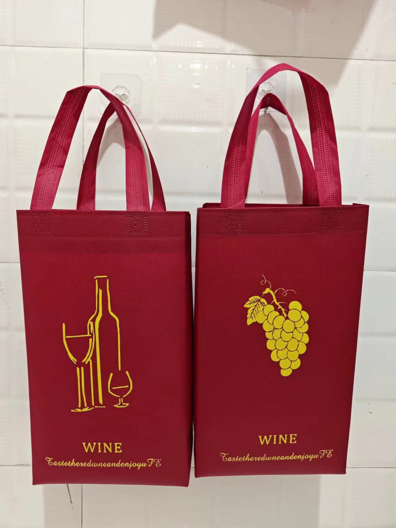 Picture of Factory supply red wine non-woven bag red wine wine tote bag cloth bag in stock bag wholesale