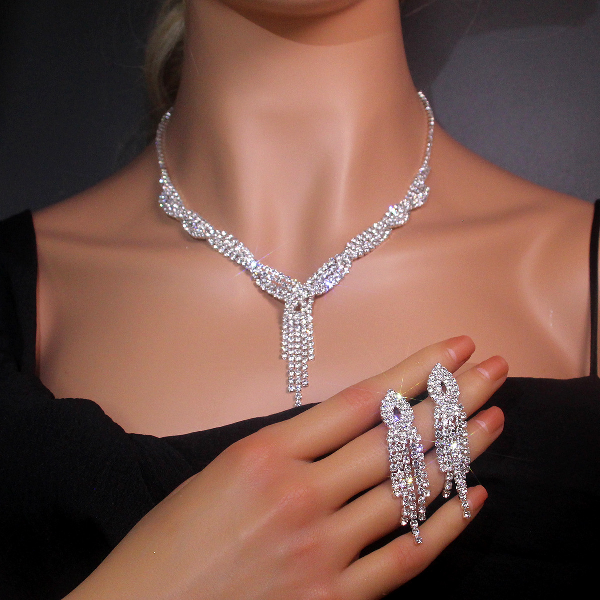 Picture of Fashion Bride Necklace Jewelry suit Rhinestone Tassel Necklace Earrings 2 Piece Set Women Wedding Banquet Accessories