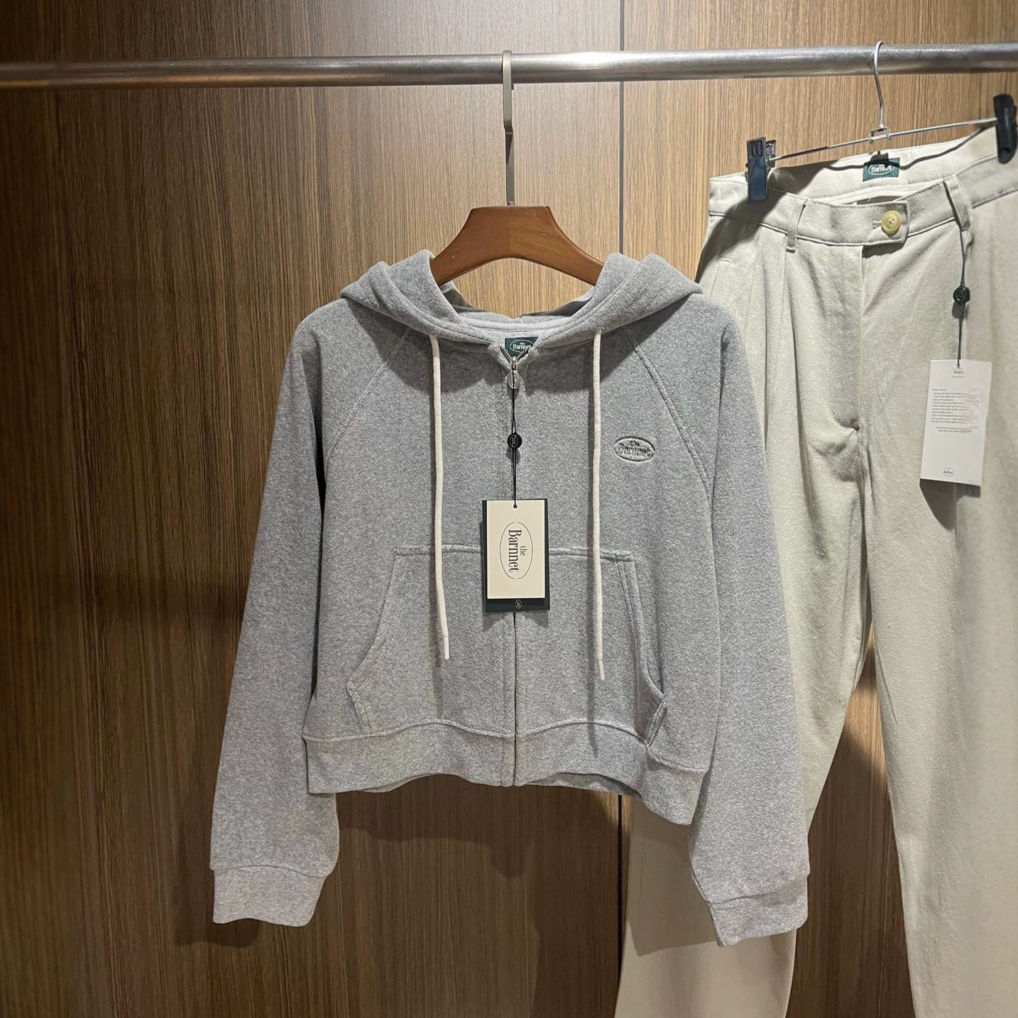 In stock South Korea The barnnet 25 autumn and winter new towel solid color hooded zipper sweatshirt jacket