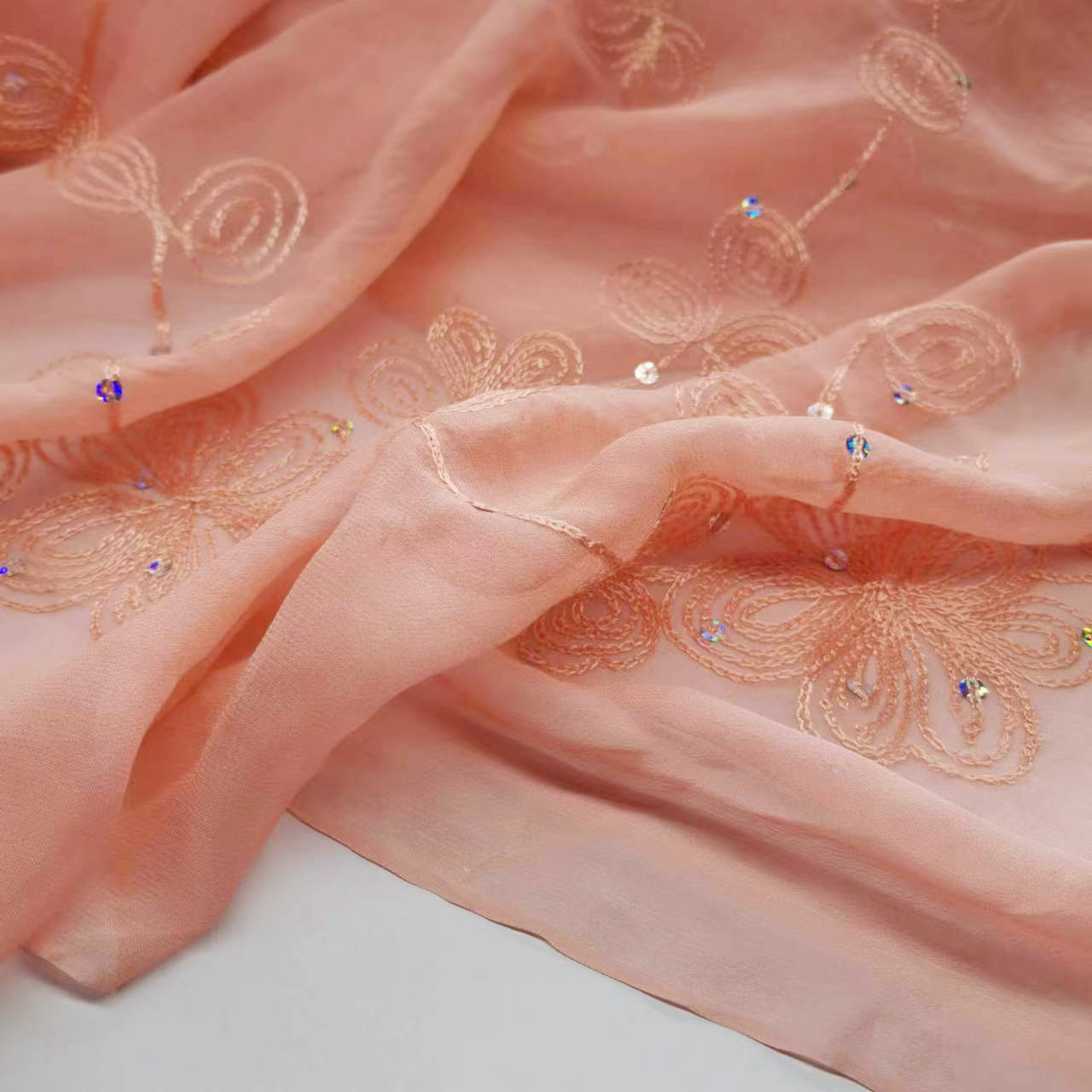 Mulberry Silk Qiaoqixiu Sequins 8 Mm Narrow Fabric Fashion Dress Silk Fabric