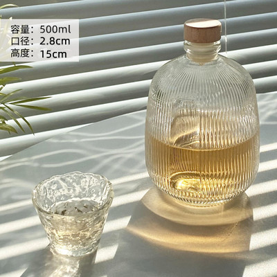 Picture of Lengcui glass bottle vertical stripe glass homemade fruit wine bottle small wine bottle oven sub-packaging container coffee bottle wholesale