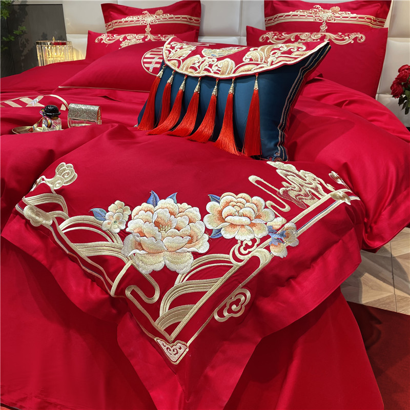 Picture of Advanced Sense Simple Red Wedding Four-piece Set Cotton Embroidered Wedding Quilt Cover Cotton Wedding Bedding for Wedding Room
