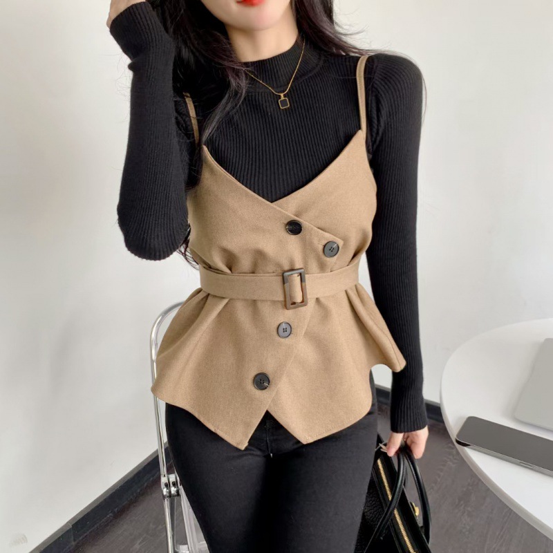 Autumn and winter women's online red V-neck lace-up strap bottoming shirt Hong Kong style long-sleeved student T-shirt top younger
