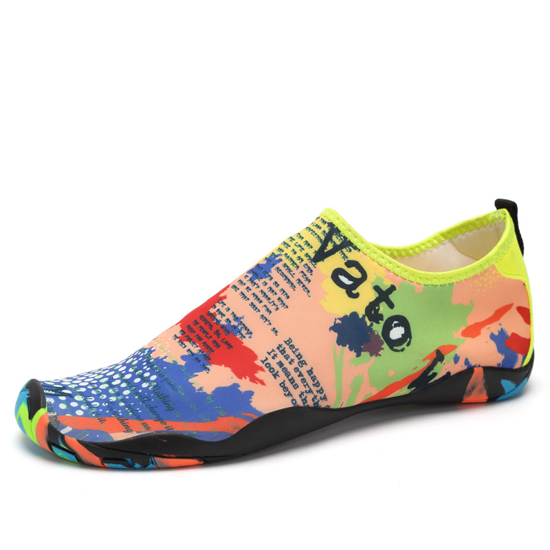 Picture of Outdoor beach diving shoes in stock supply couple snorkeling shoes non-slip quick-drying upstream shoes factory wholesale wading shoes