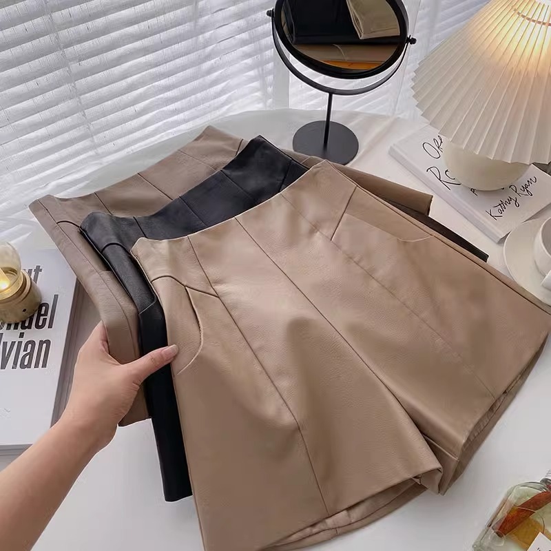 PU Leather New Shorts Women's Korean Style Small Fashionable 20 Wide Leg Pants A- shaped Pants Autumn and Winter High Waist Slimming Boots Pants 23