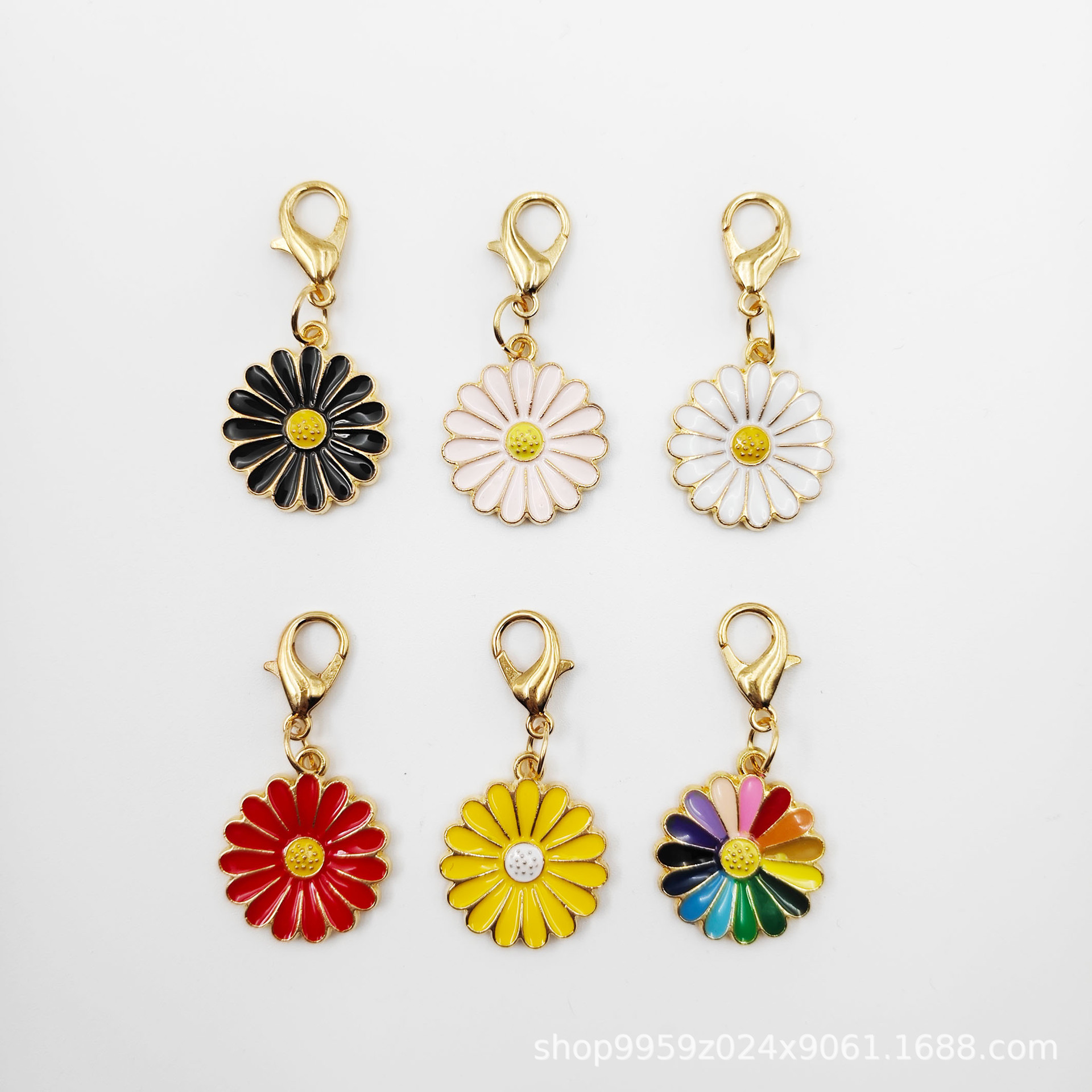 Cross-border New Daisy Flower Pendant Alloy Oil Dropping Color Flower Pendant Bag Keychain Pet Pendant Jewelry