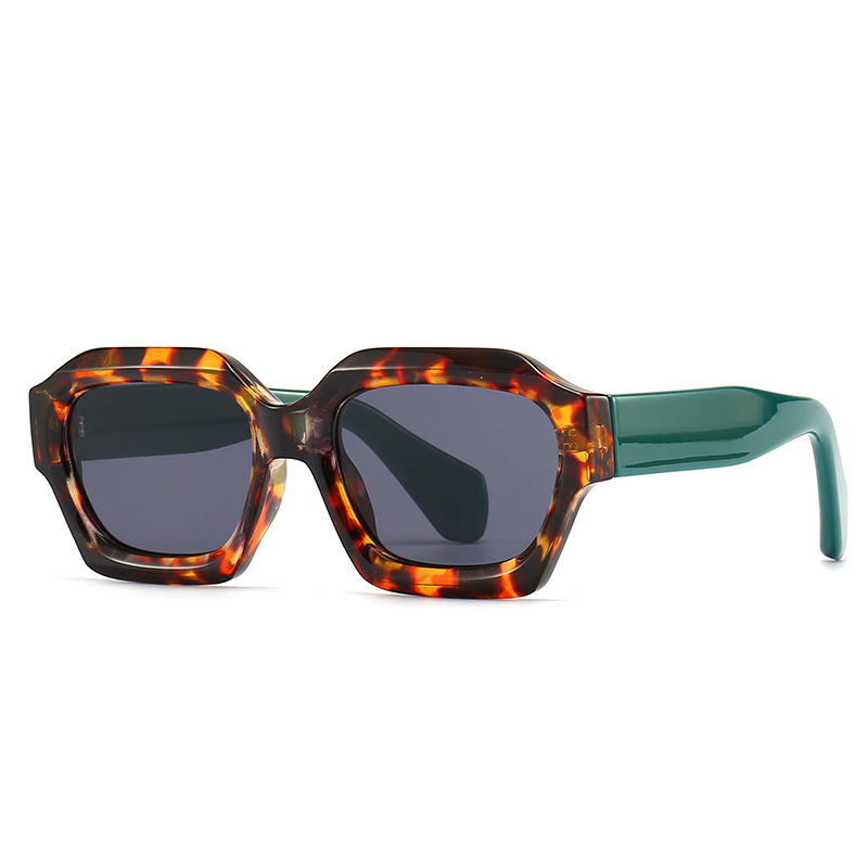 Picture of Cross-border European and American irregular polygon trend street sunglasses modern charm retro sunglasses wholesale 86606
