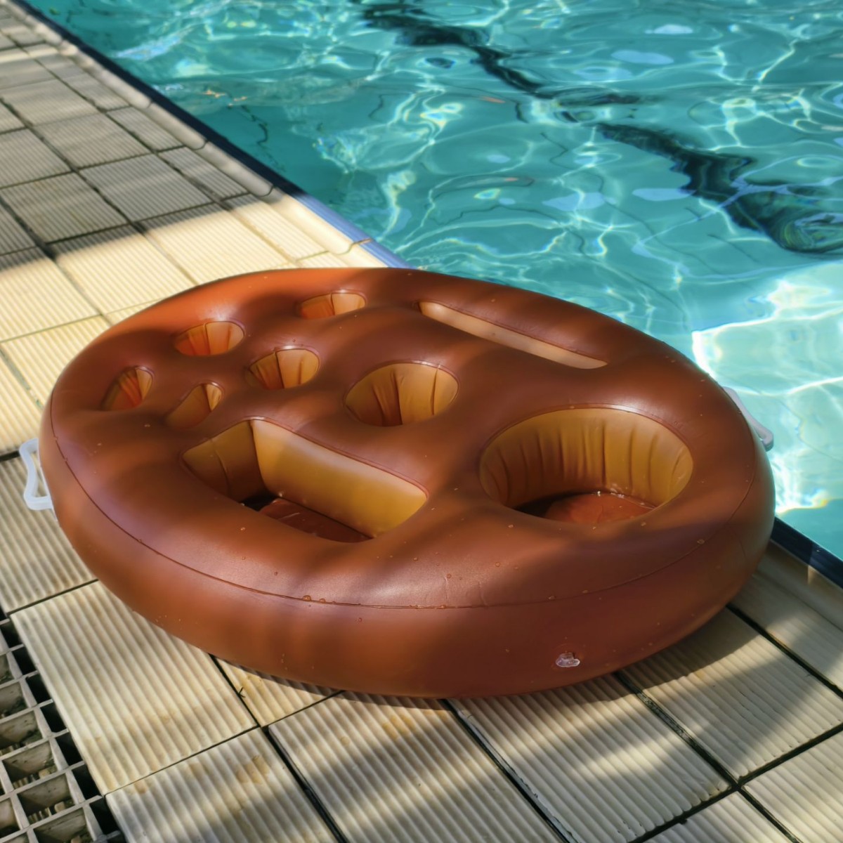 Cross-Border Spot Inflatable Water Bar Ice Bucket Pool Party Beverage Food Tray Porous Beverage Cooling Cup Holder